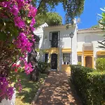 Casa Adosada Con Patio Privado Con Barbacoa Y Piscina Cerca De La Playa