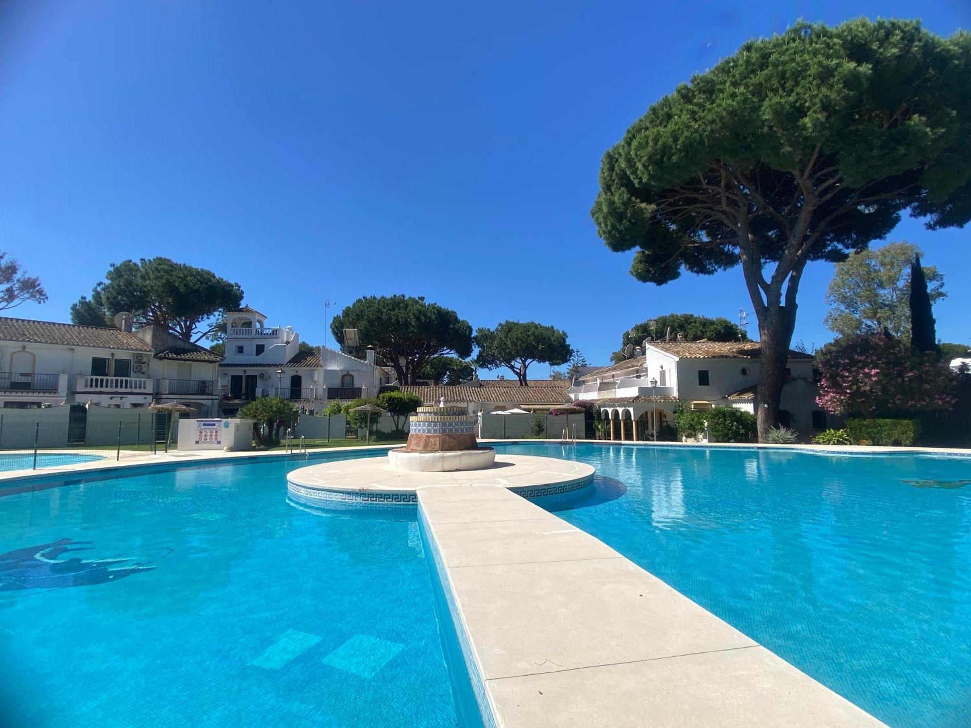 Hébergement de vacances Con Patio Privado Con Barbacoa Y Piscina Cerca De La Playa *