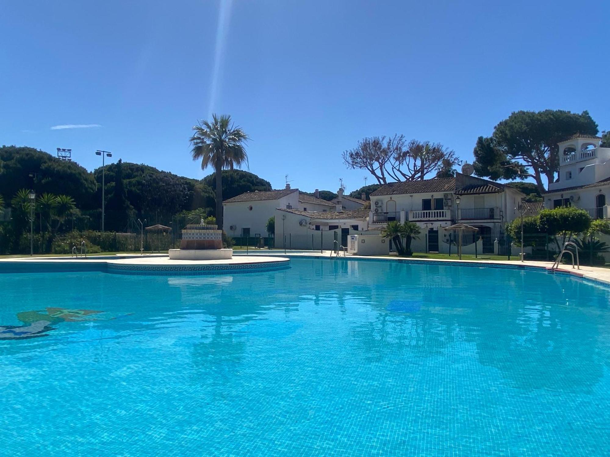 Hébergement de vacances Con Patio Privado Con Barbacoa Y Piscina Cerca De La Playa